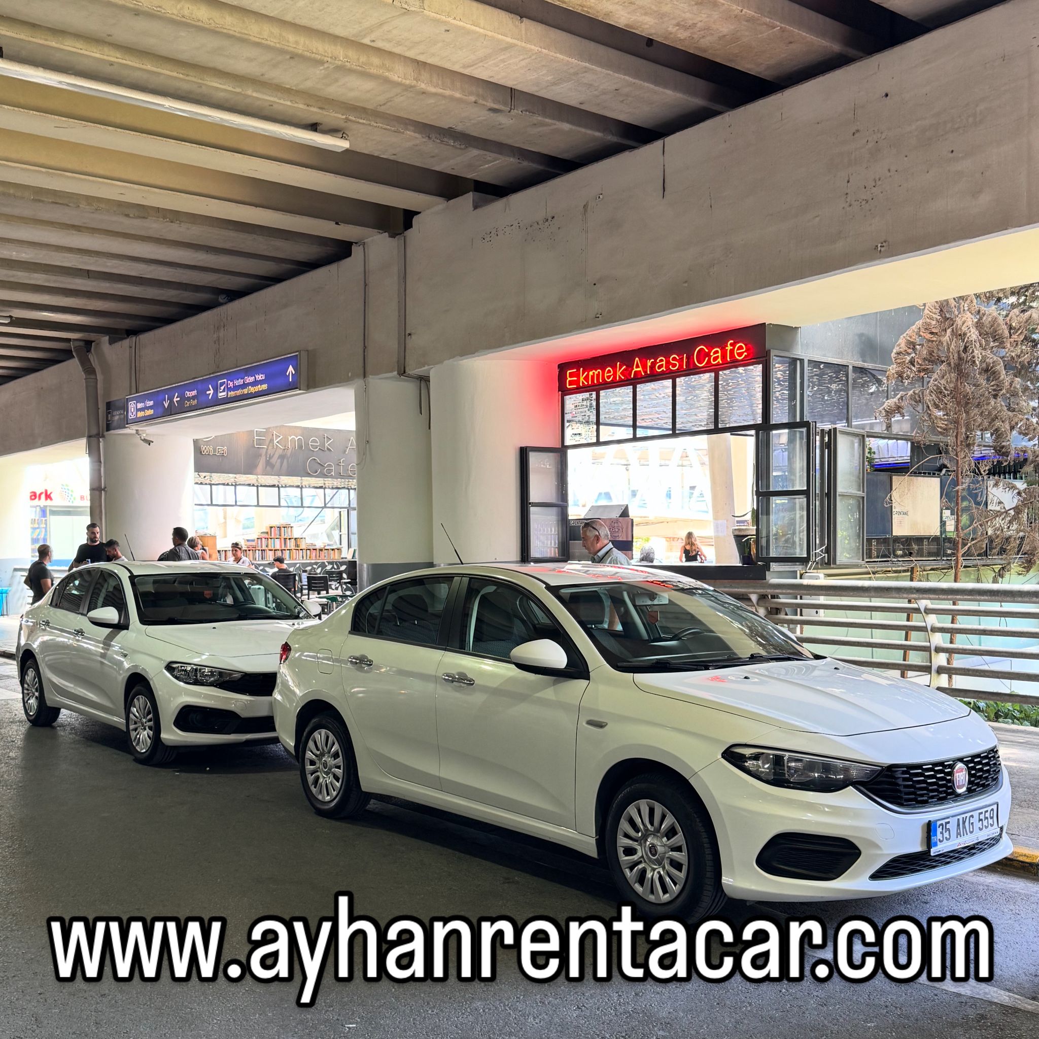�zmir Havaliman� Kiral�k Araba